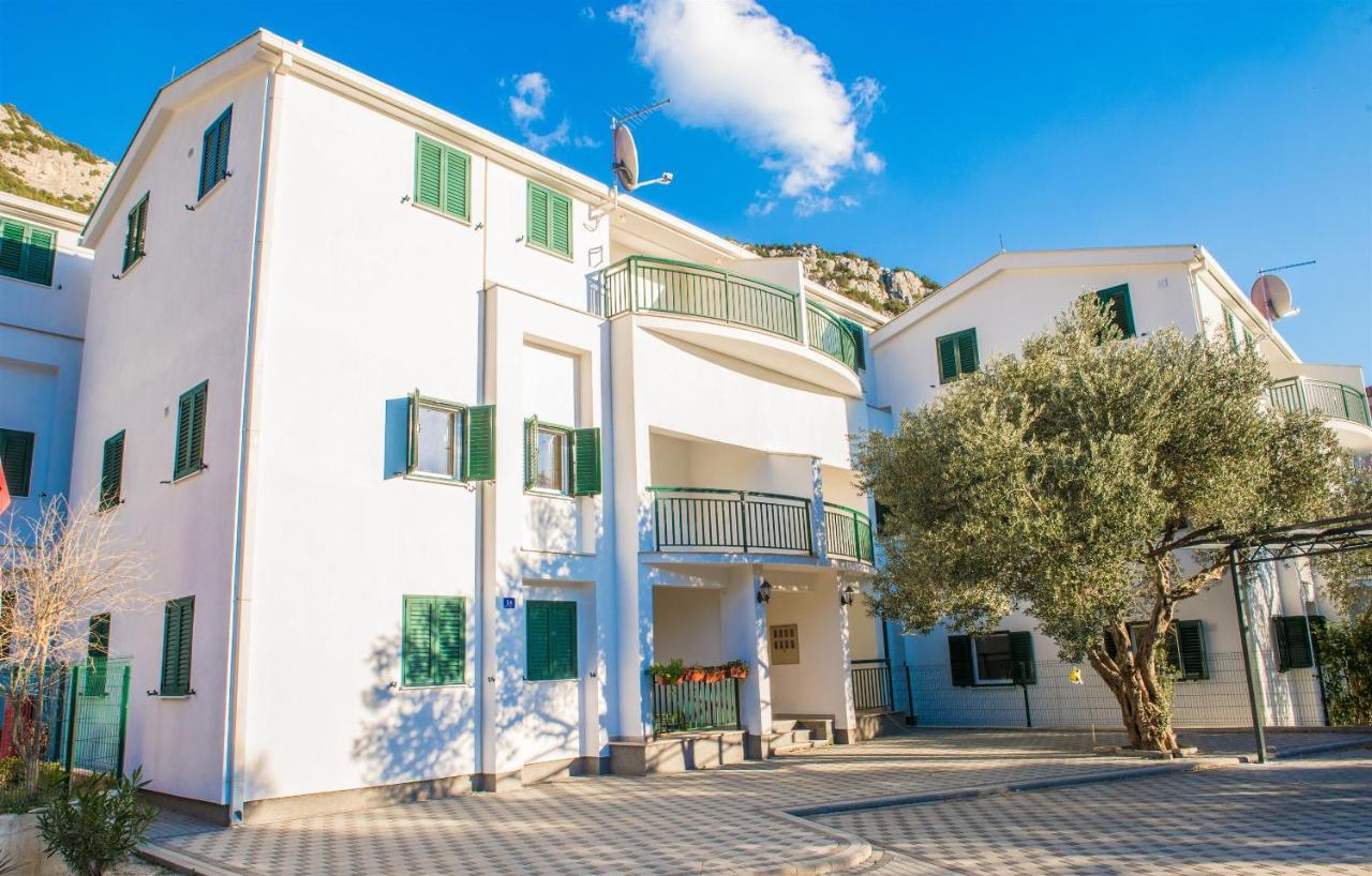 Apartments Denis Klek Exterior photo